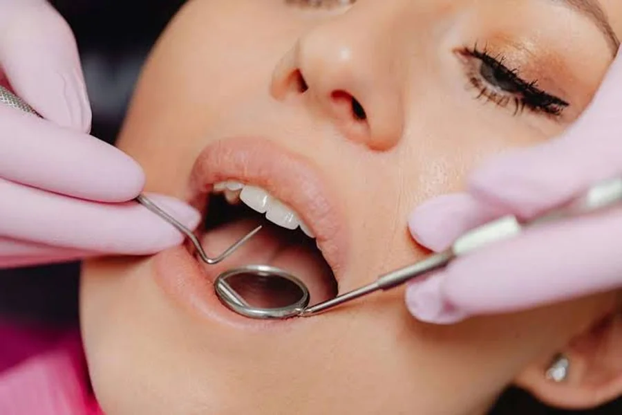 Why You Should Combine Cosmetic and Preventive Dental Care Cosmetic