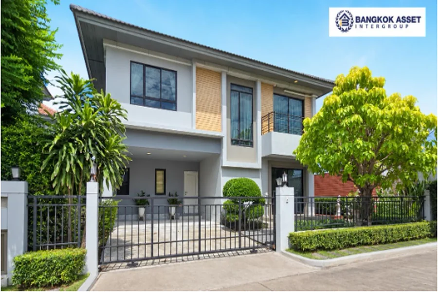 Why Long-Term Service Access Matters in a Resale Home Service