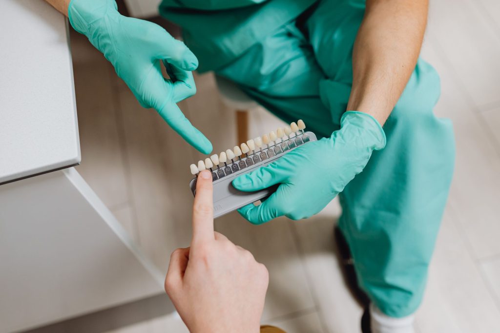 4 Signs You Could Benefit From A Cosmetic Dentistry Consultation Cosmetic